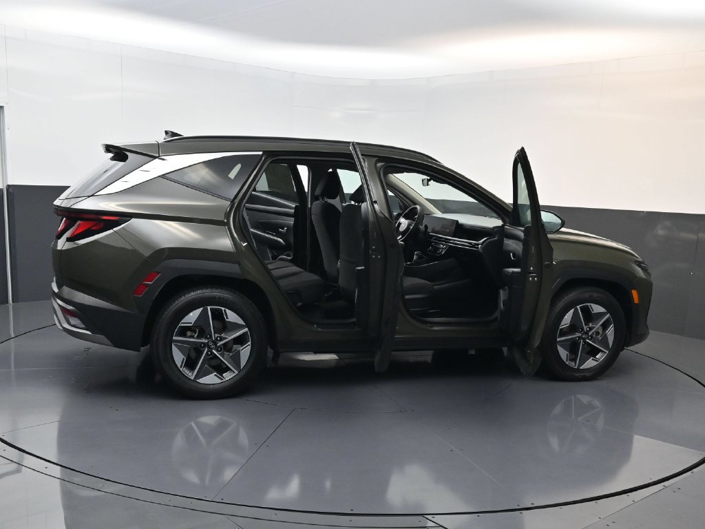 Certified 2025 Hyundai Tucson SEL FWD image 29