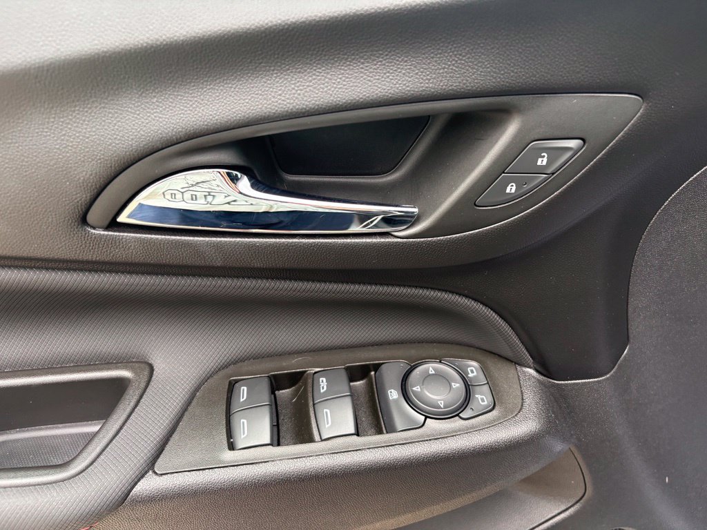 Used 2024 Chevrolet Equinox RS FWD image 14