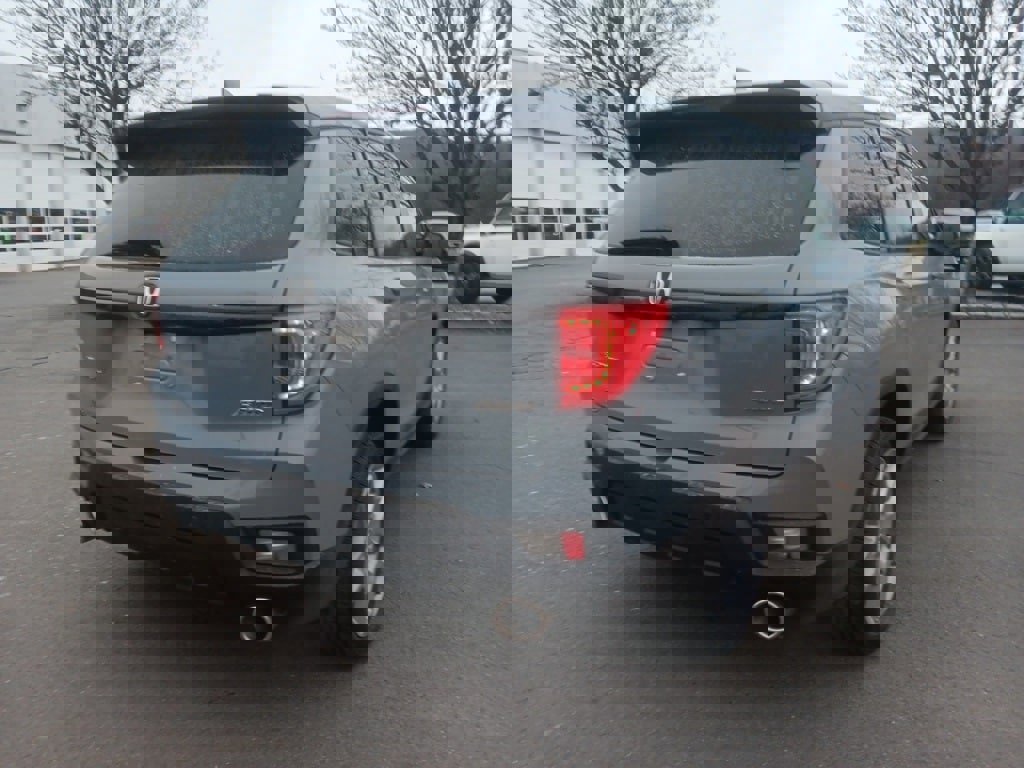 Used 2024 Honda Passport EX-L image 11