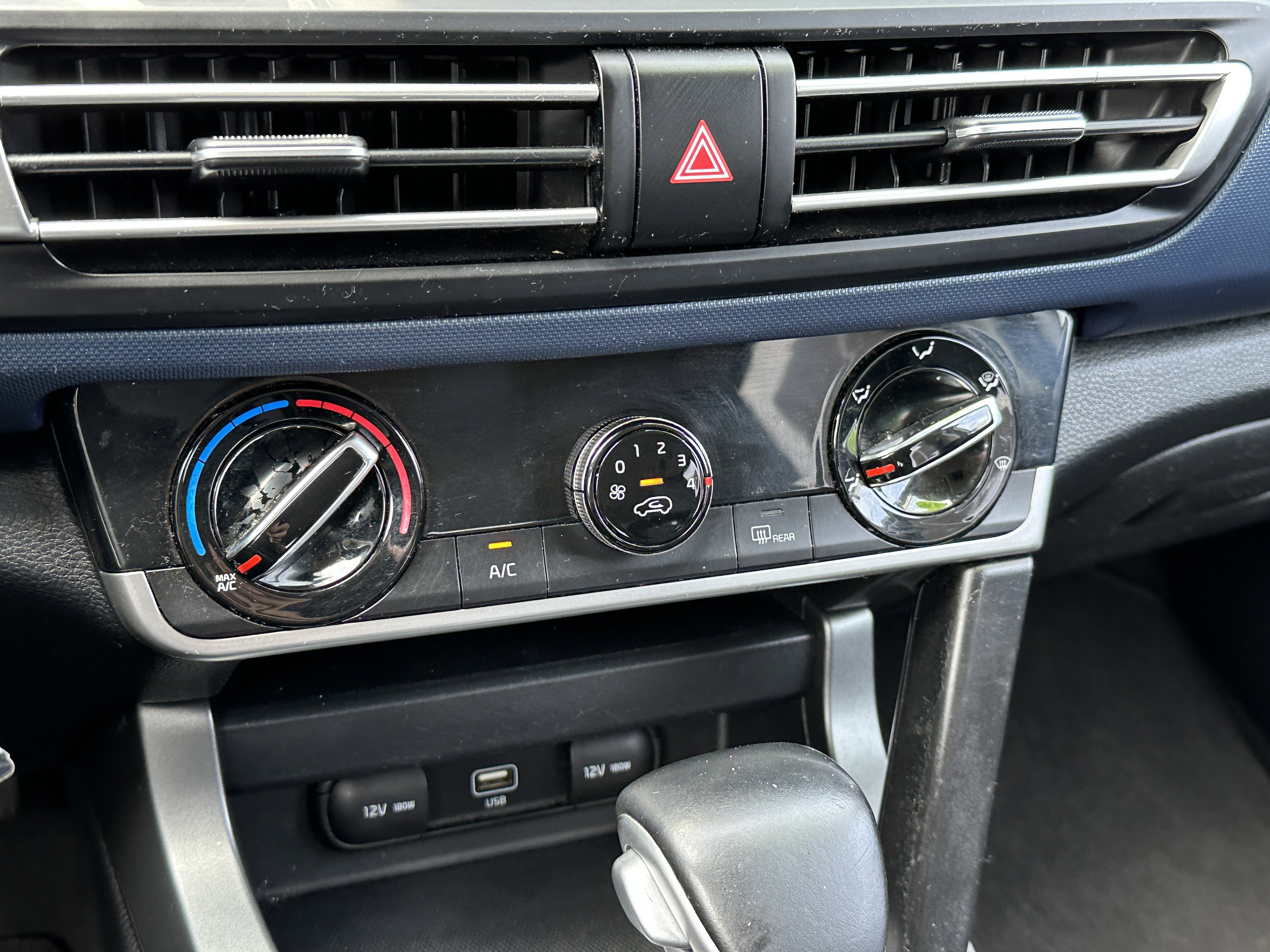 Certified 2021 Kia Seltos S image 29