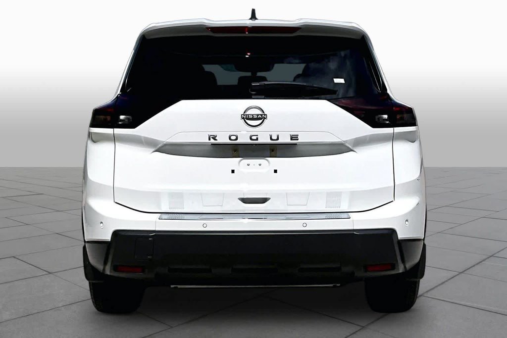 Used 2024 Nissan Rogue S FWD image 4