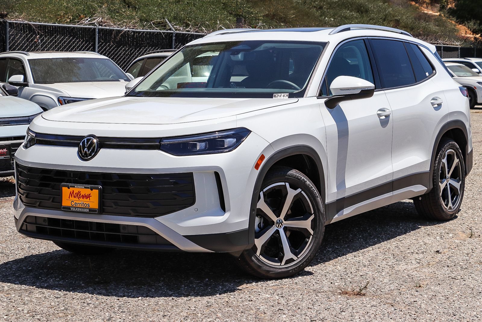 New 2026 Volkswagen Tiguan SE