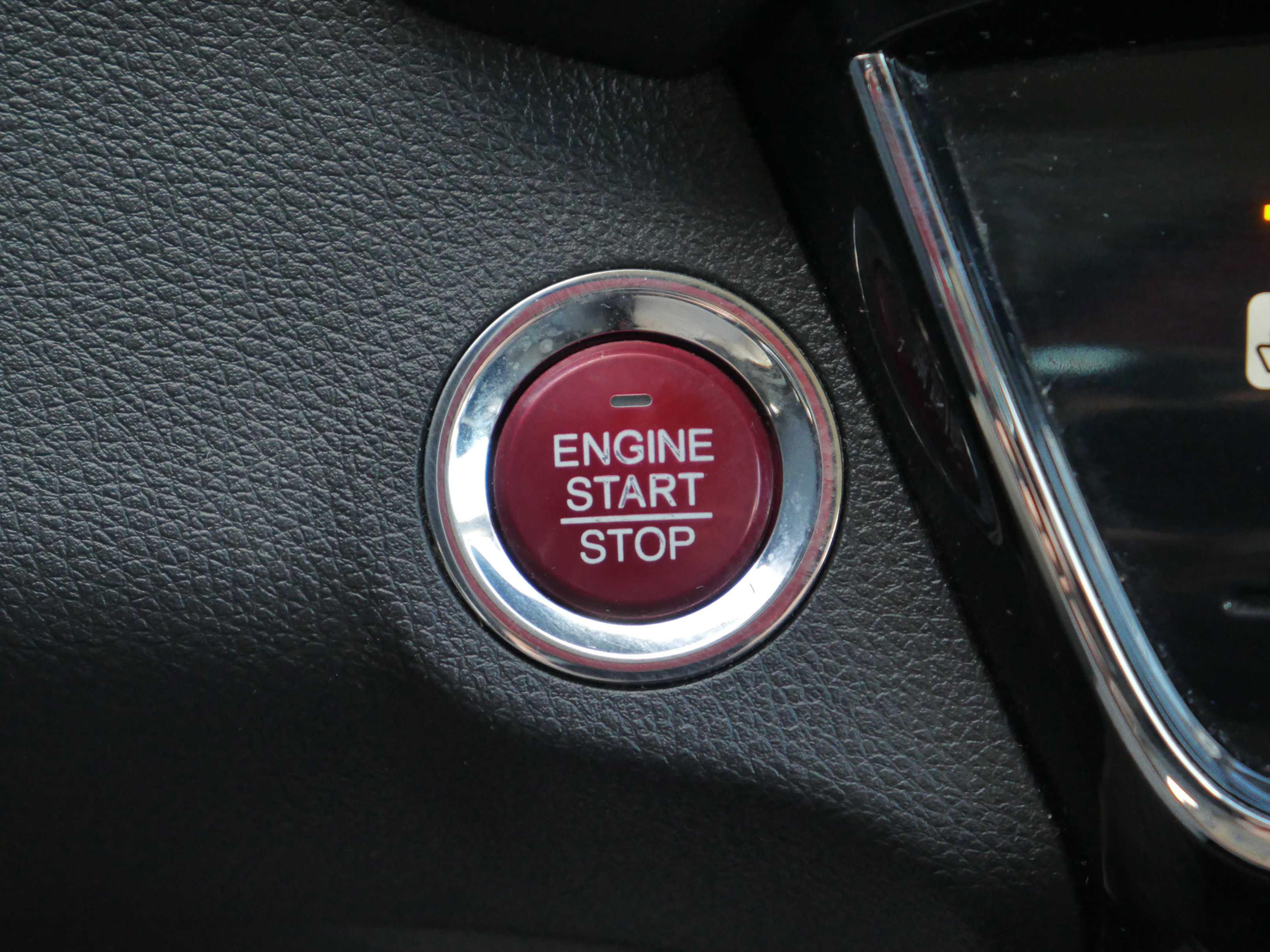 Used 2017 Honda HR-V EX-L image 9