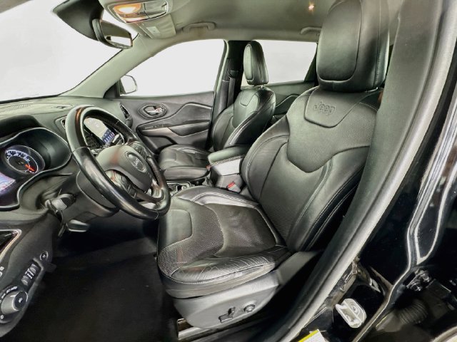 Used 2020 Jeep Cherokee Limited FWD image 24