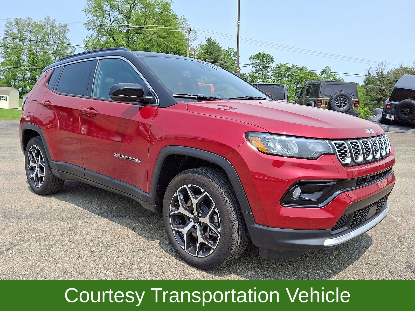 New 2025 Jeep Compass Limited w/ Sun & Sound Group AWD/4WD image 1