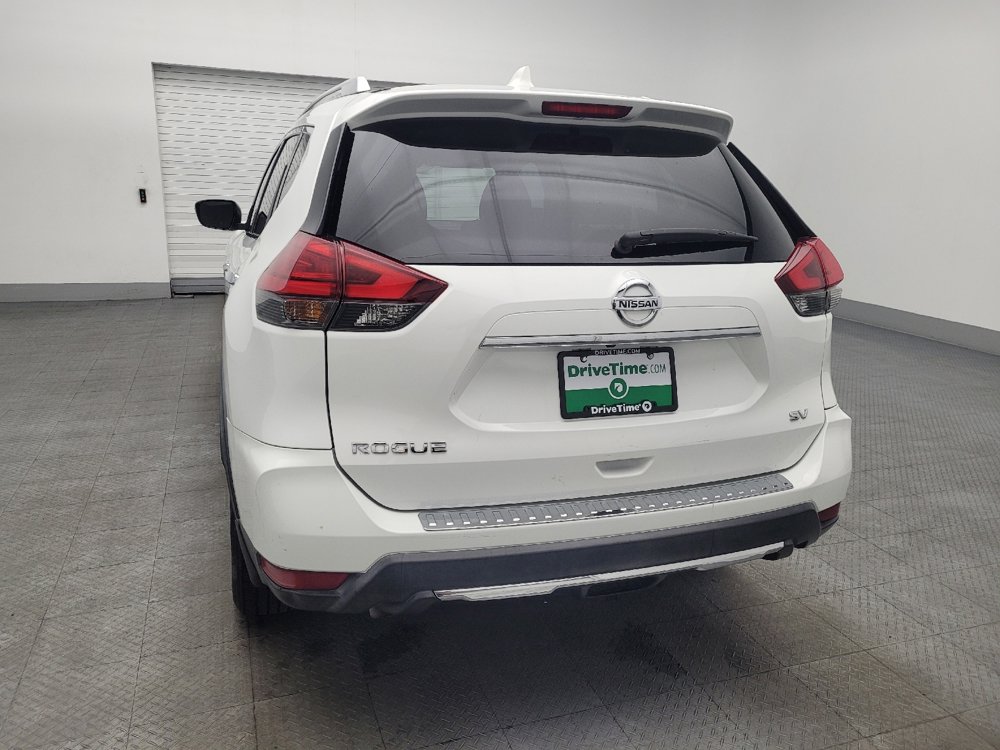 Used 2017 Nissan Rogue SV FWD image 6