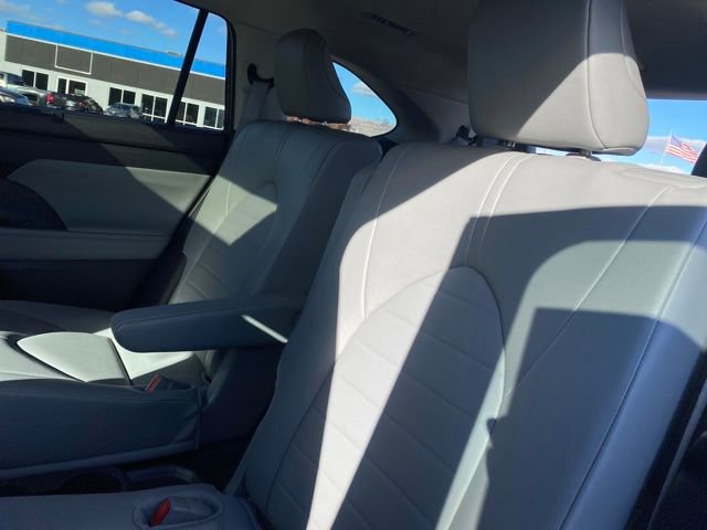 Used 2024 Toyota Highlander XLE image 17