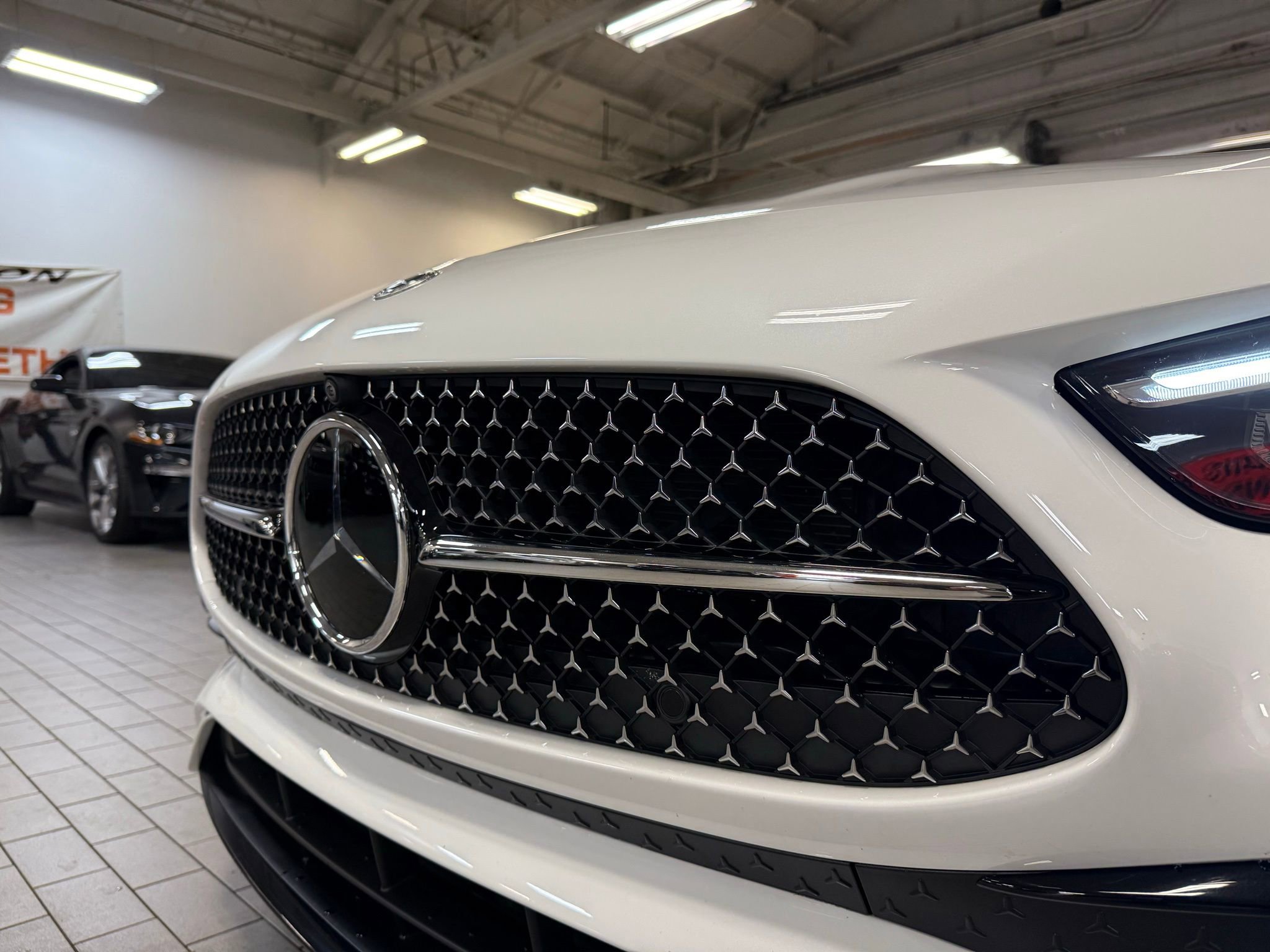 Used 2024 Mercedes-Benz CLE 450 4MATIC Cabriolet image 12