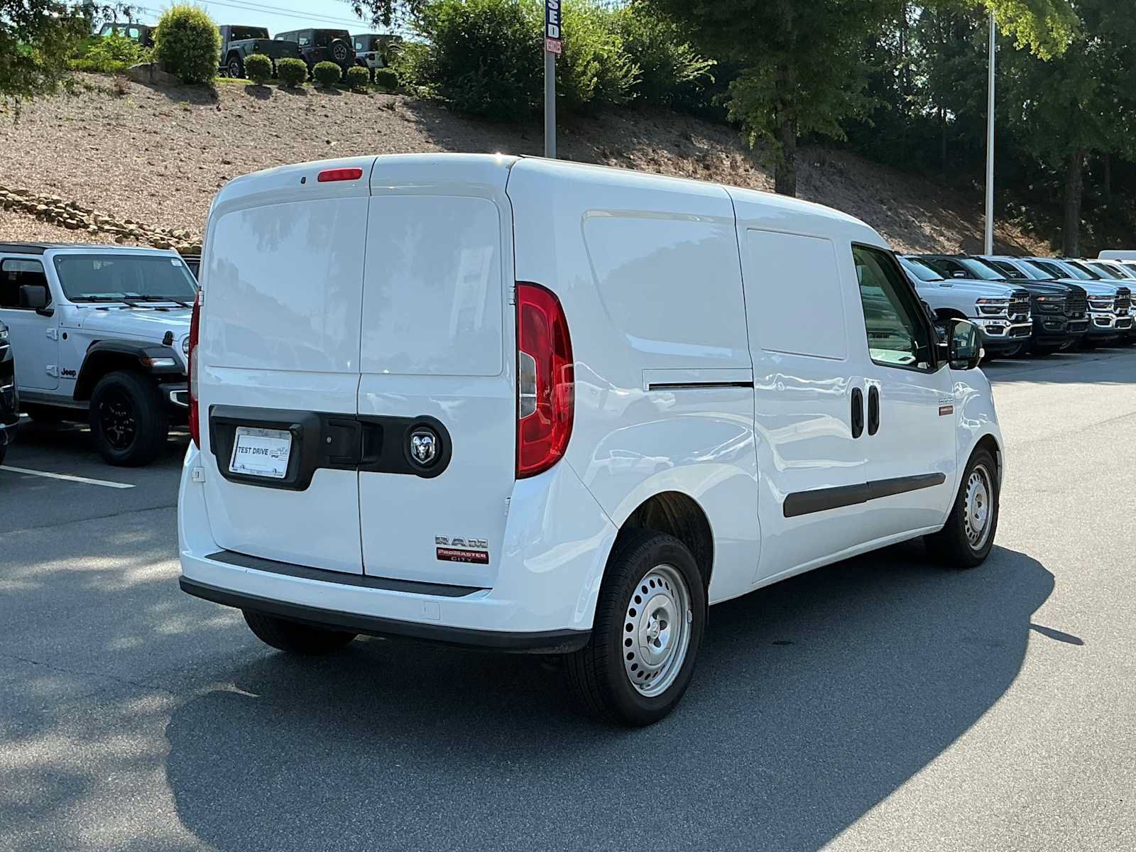 Used 2022 RAM ProMaster City Tradesman FWD image 5