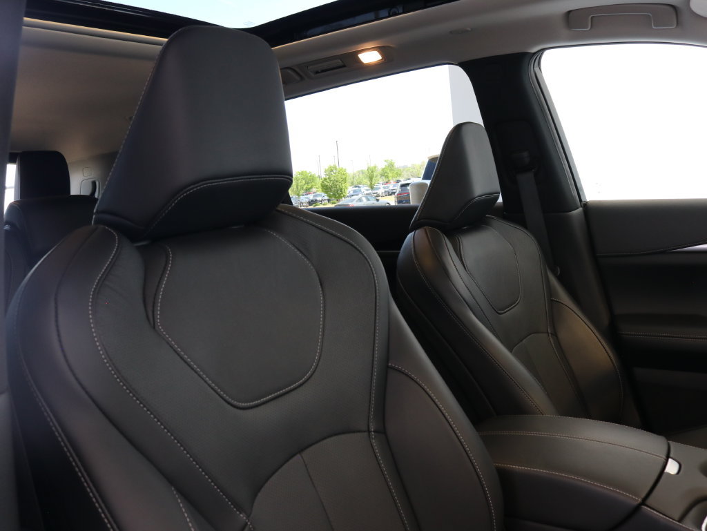 Used 2025 INFINITI QX60 Pure AWD/4WD image 48