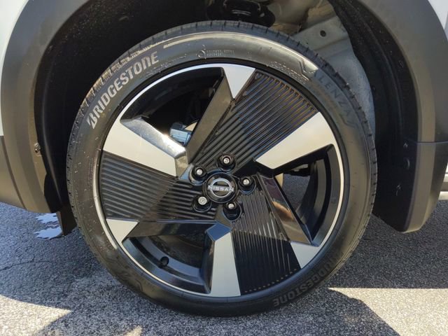 Certified 2025 Nissan Kicks SR image 43