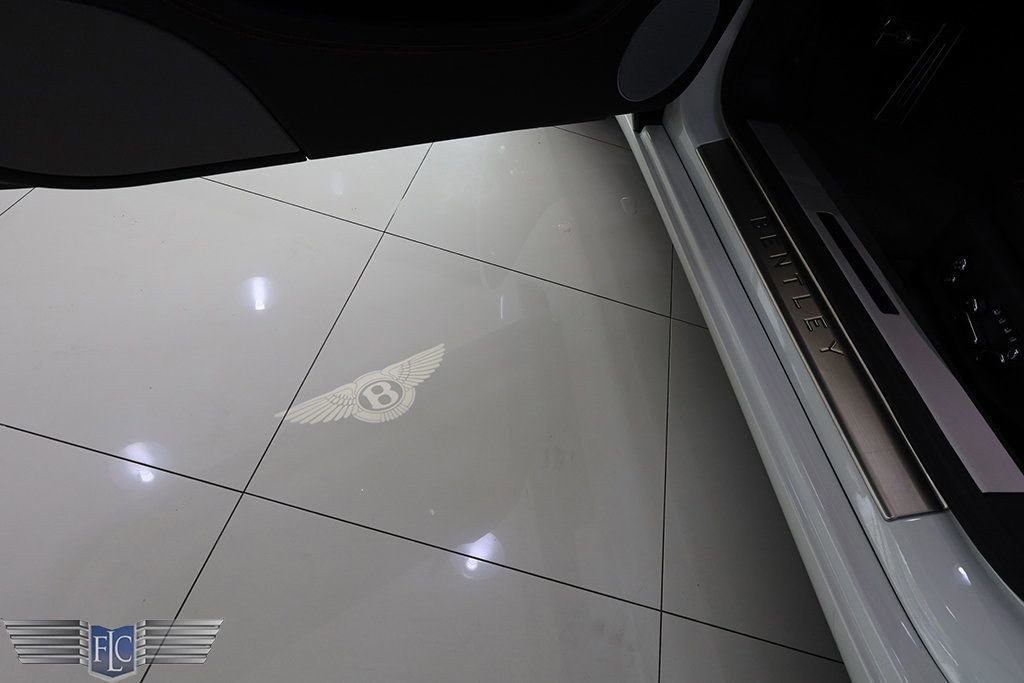 Used 2022 Bentley Continental GT V8 image 14