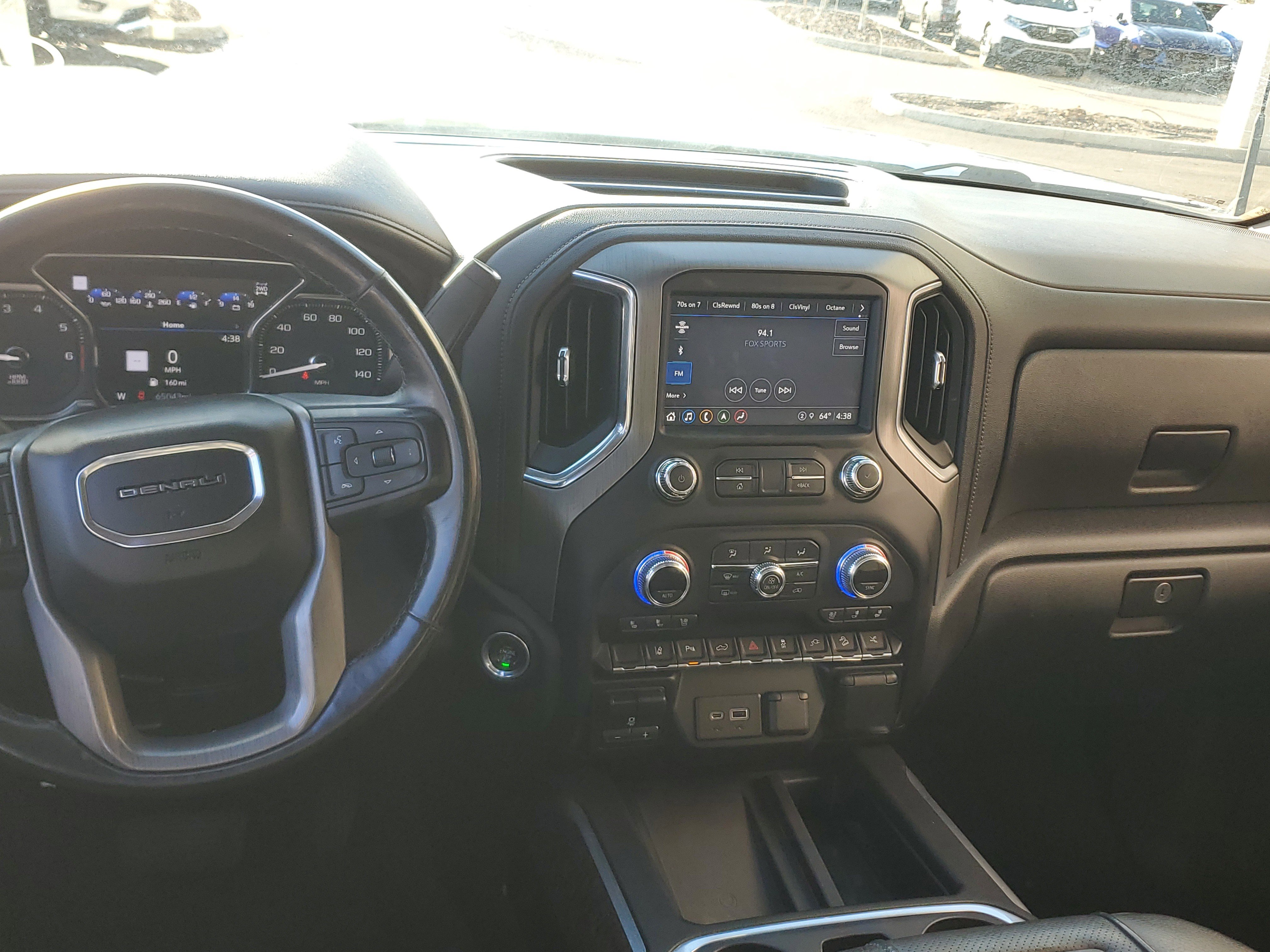 Used 2022 GMC Sierra 2500 Denali w/ Denali Ultimate Package image 22