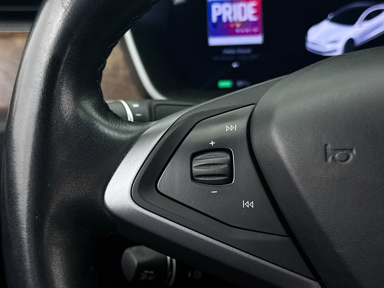 Used 2018 Tesla Model S 100D AWD/4WD image 37
