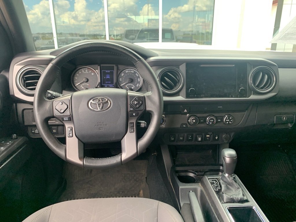 Used 2019 Toyota Tacoma TRD Sport w/ Technology Package image 7