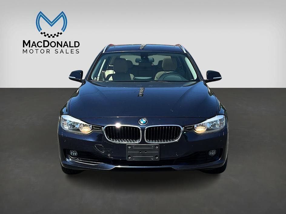 Used 2014 BMW 328i xDrive Wagon AWD/4WD image 3