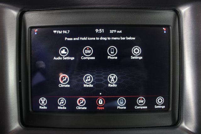 Used 2020 Dodge Charger SXT w/ Blacktop Package image 4