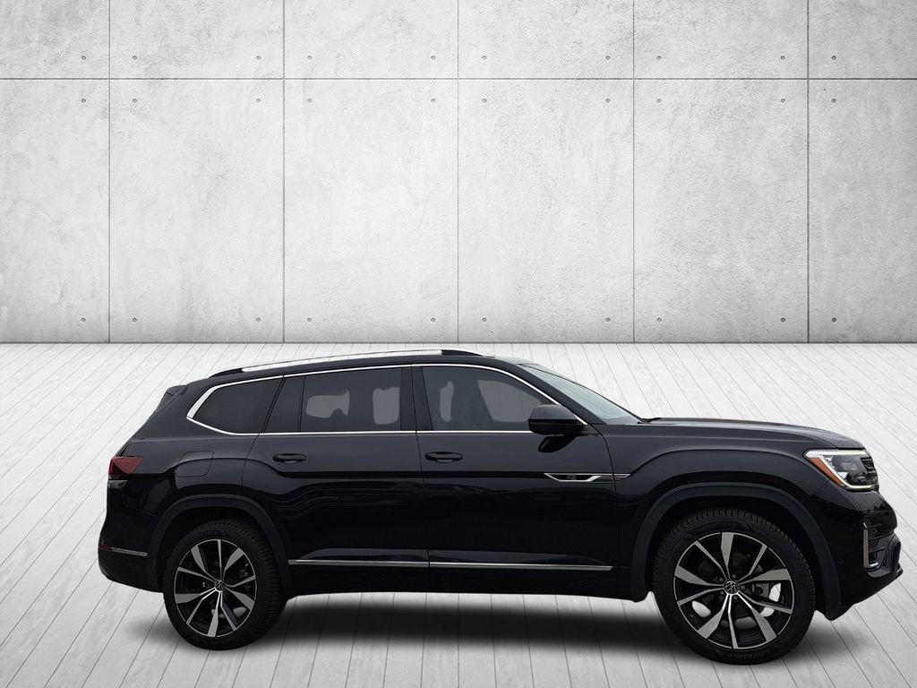 Used 2024 Volkswagen Atlas SEL Premium R-Line image 5