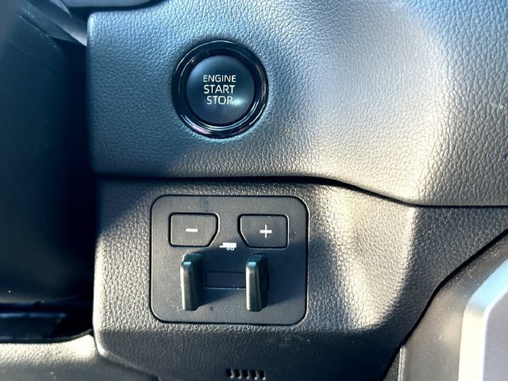 Certified 2025 Toyota Tundra Limited AWD/4WD image 16