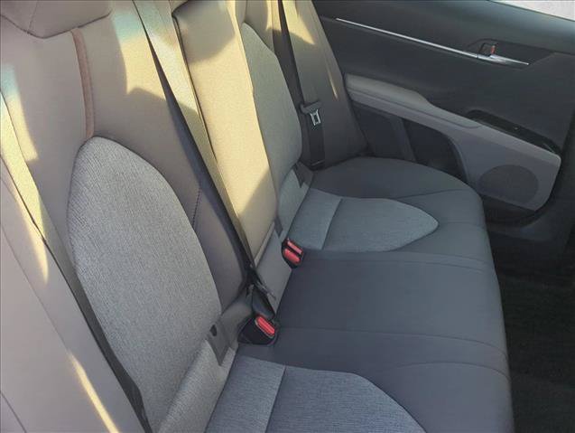 Used 2018 Toyota Camry LE FWD image 22