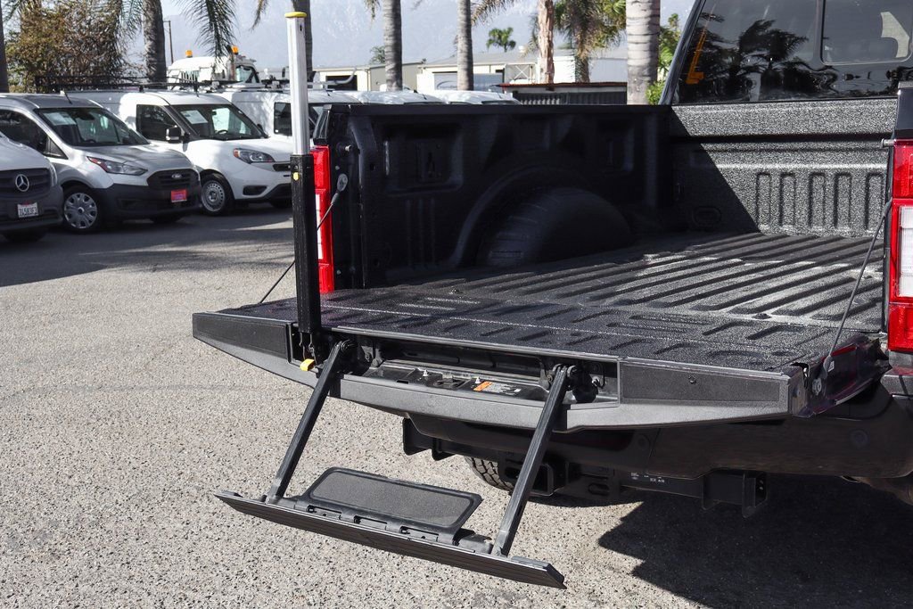 Used 2022 Ford F250 Limited image 9