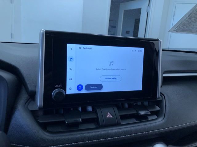 Used 2025 Toyota RAV4 XLE image 29