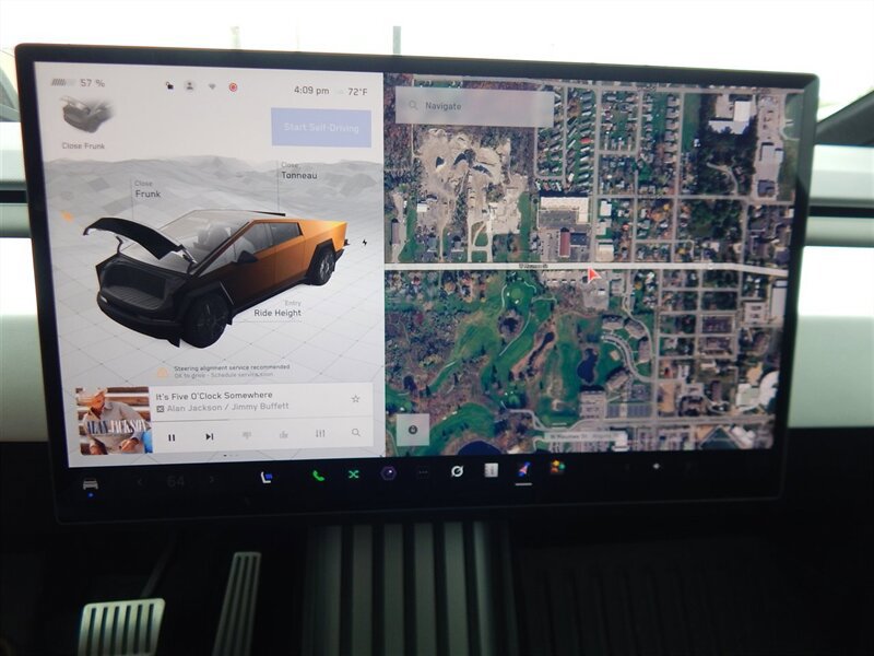 Used 2024 Tesla Cybertruck AWD Crew Cab image 27