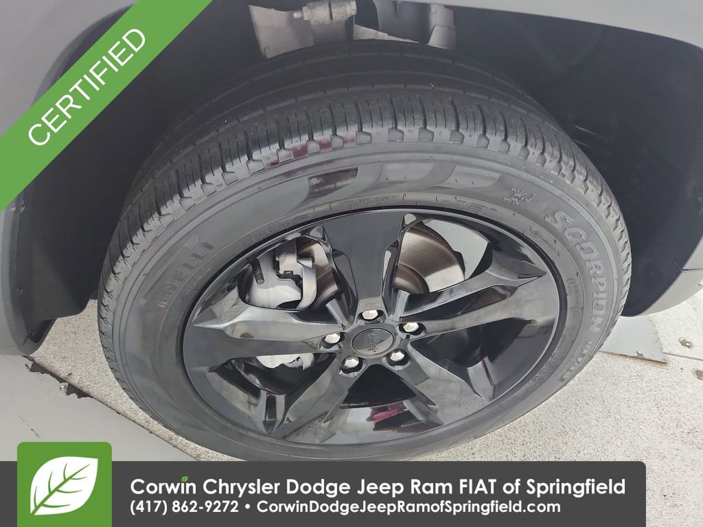 Certified 2023 Jeep Grand Cherokee Limited w/ Black Appearance Package image 32