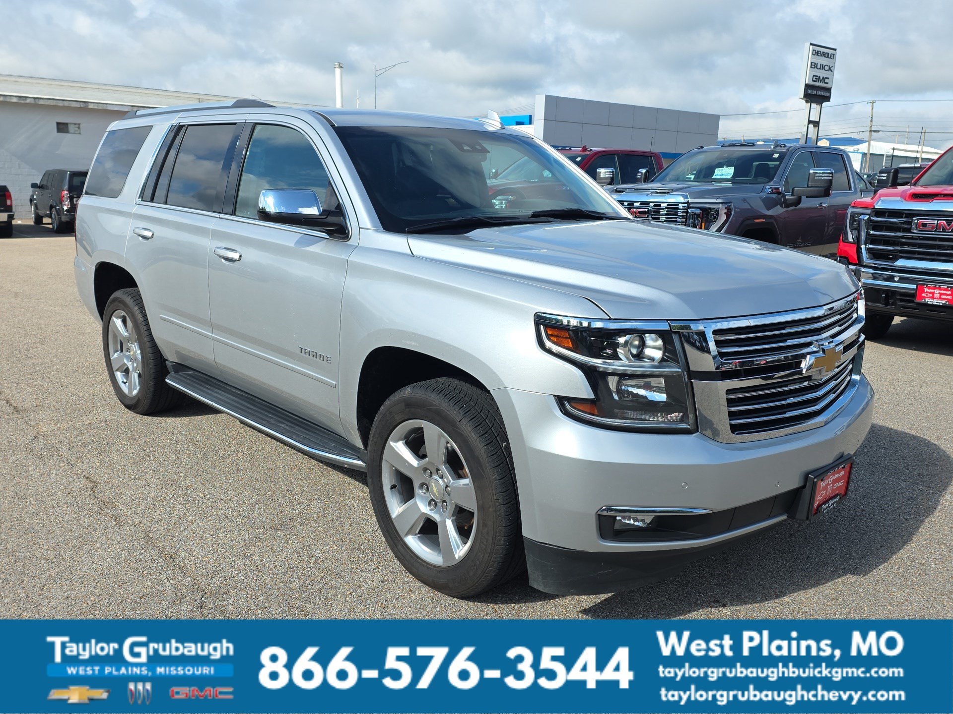 Used 2020 Chevrolet Tahoe Premier AWD/4WD image 2