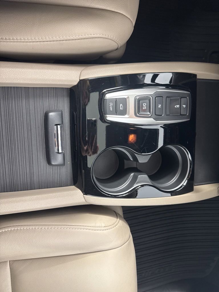 Used 2020 Honda Pilot Touring image 18