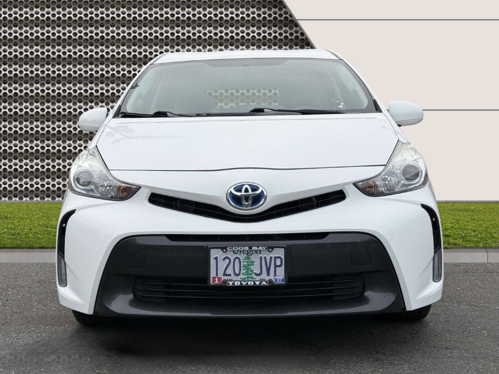 Used 2016 Toyota Prius V Three image 4