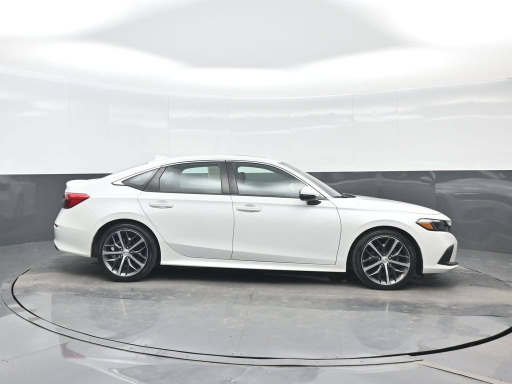 Used 2022 Honda Civic Touring image 7