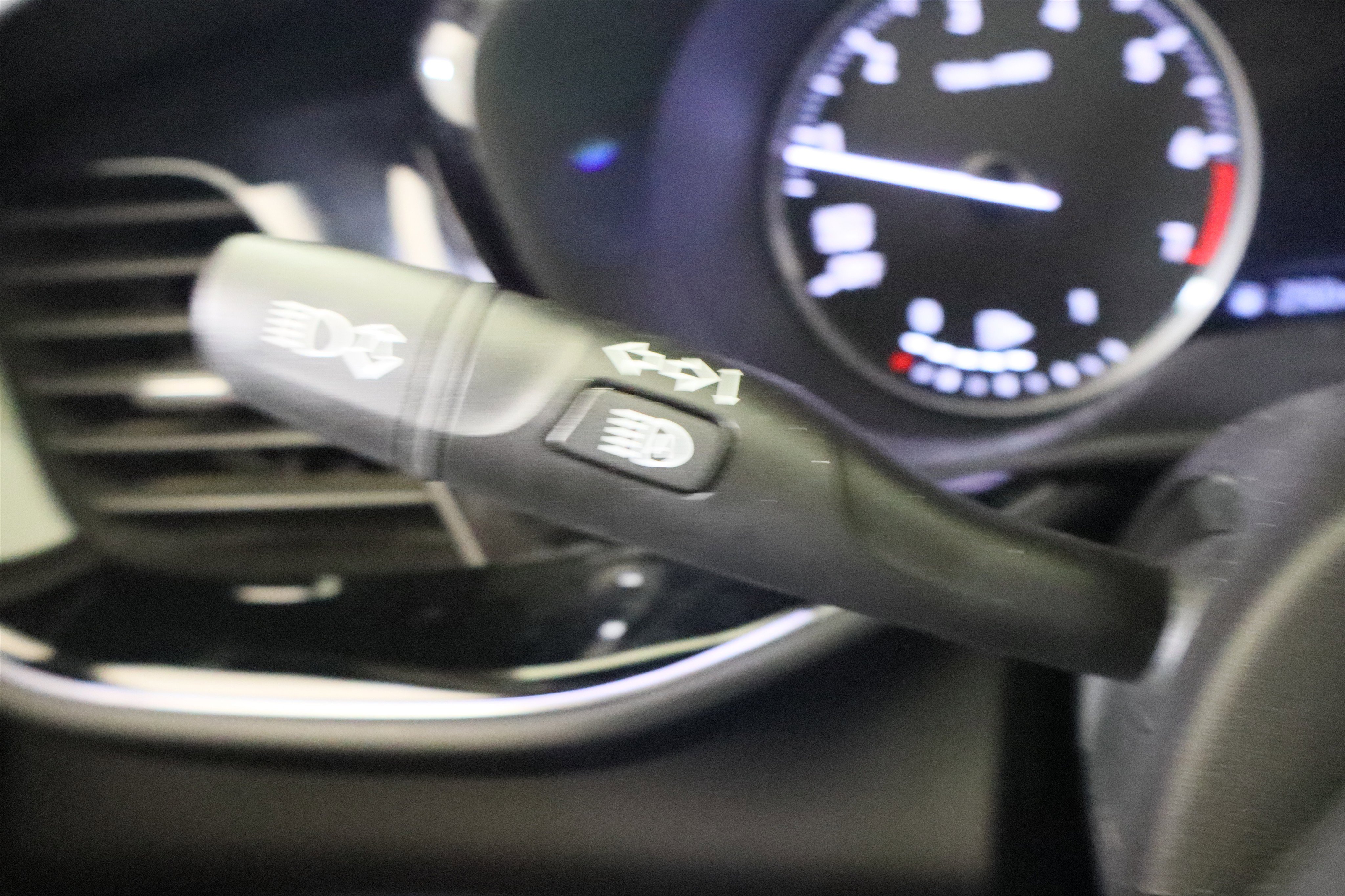 Used 2021 Buick Envision Avenir image 31