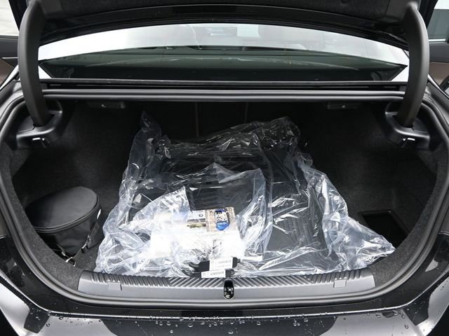 New 2026 BMW 530i xDrive w/ Premium Package image 17