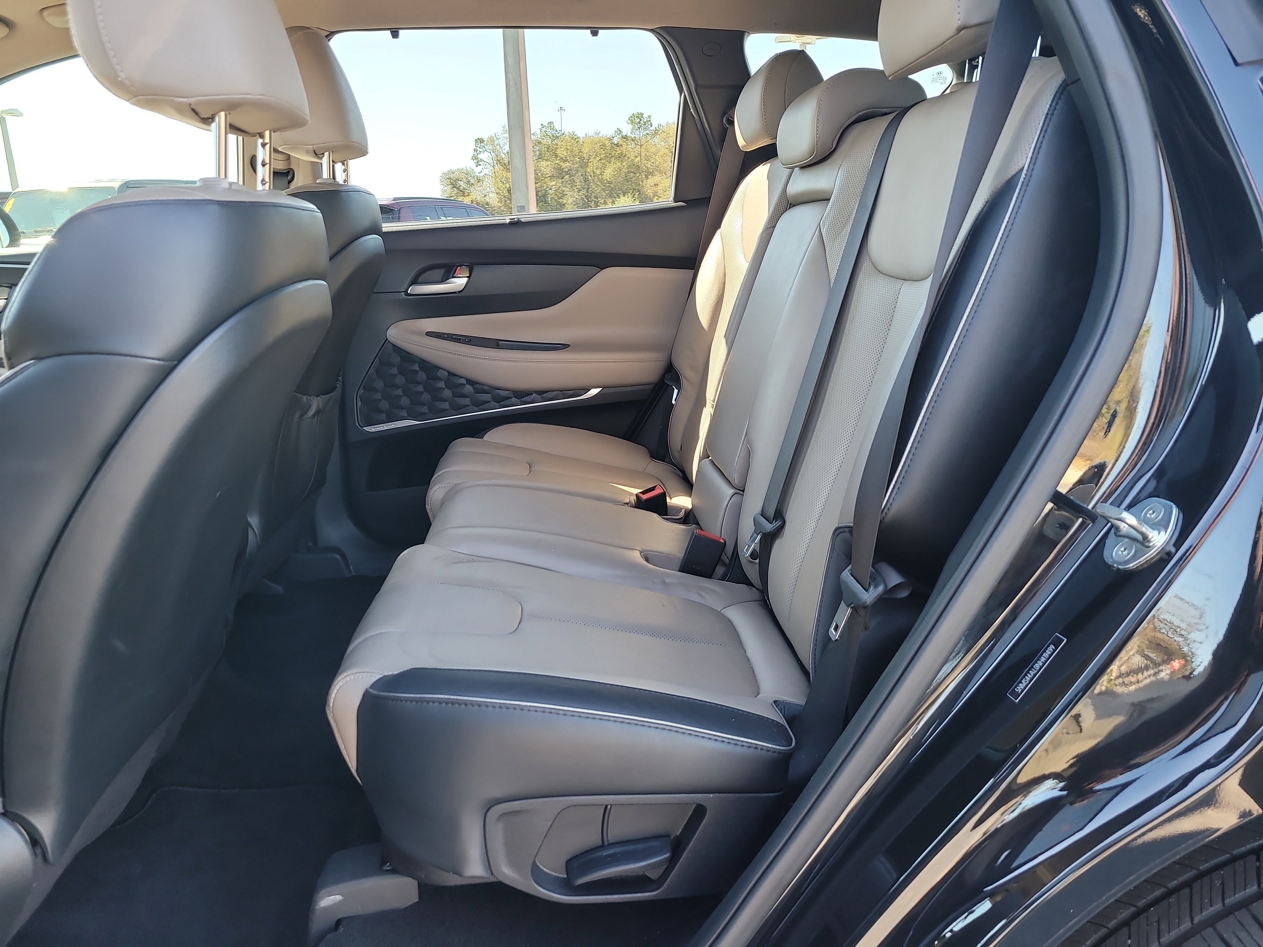 Used 2022 Hyundai Santa Fe Limited image 11