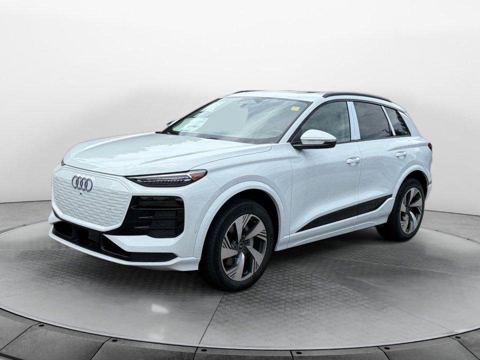 New 2025 Audi Q6 e-tron Premium Plus image 3