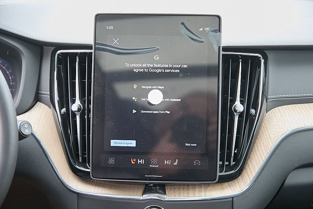 New 2026 Volvo XC60 B5 Ultra w/ Protection Package Premier image 24