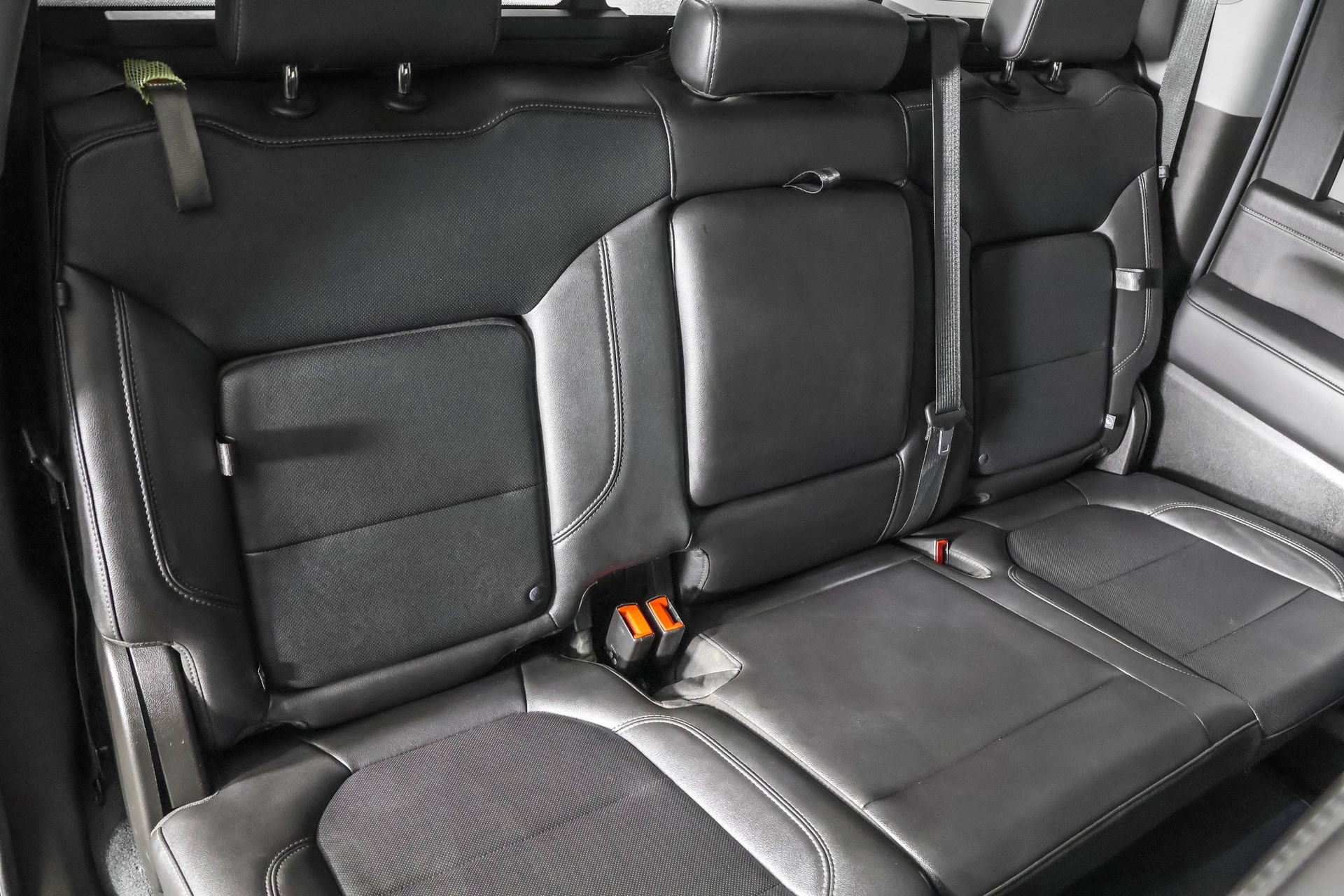 Used 2020 Chevrolet Silverado 2500 LTZ w/ LTZ Premium Package image 47