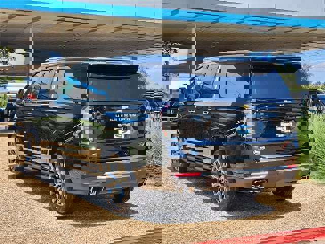 New 2026 Chevrolet Suburban High Country image 5