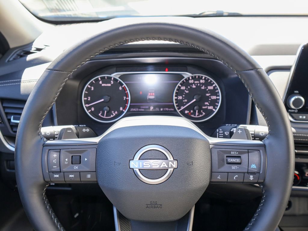 Used 2025 Nissan Rogue SV image 20