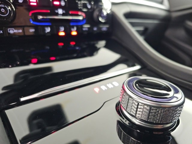 Certified 2024 Jeep Grand Cherokee Altitude image 25