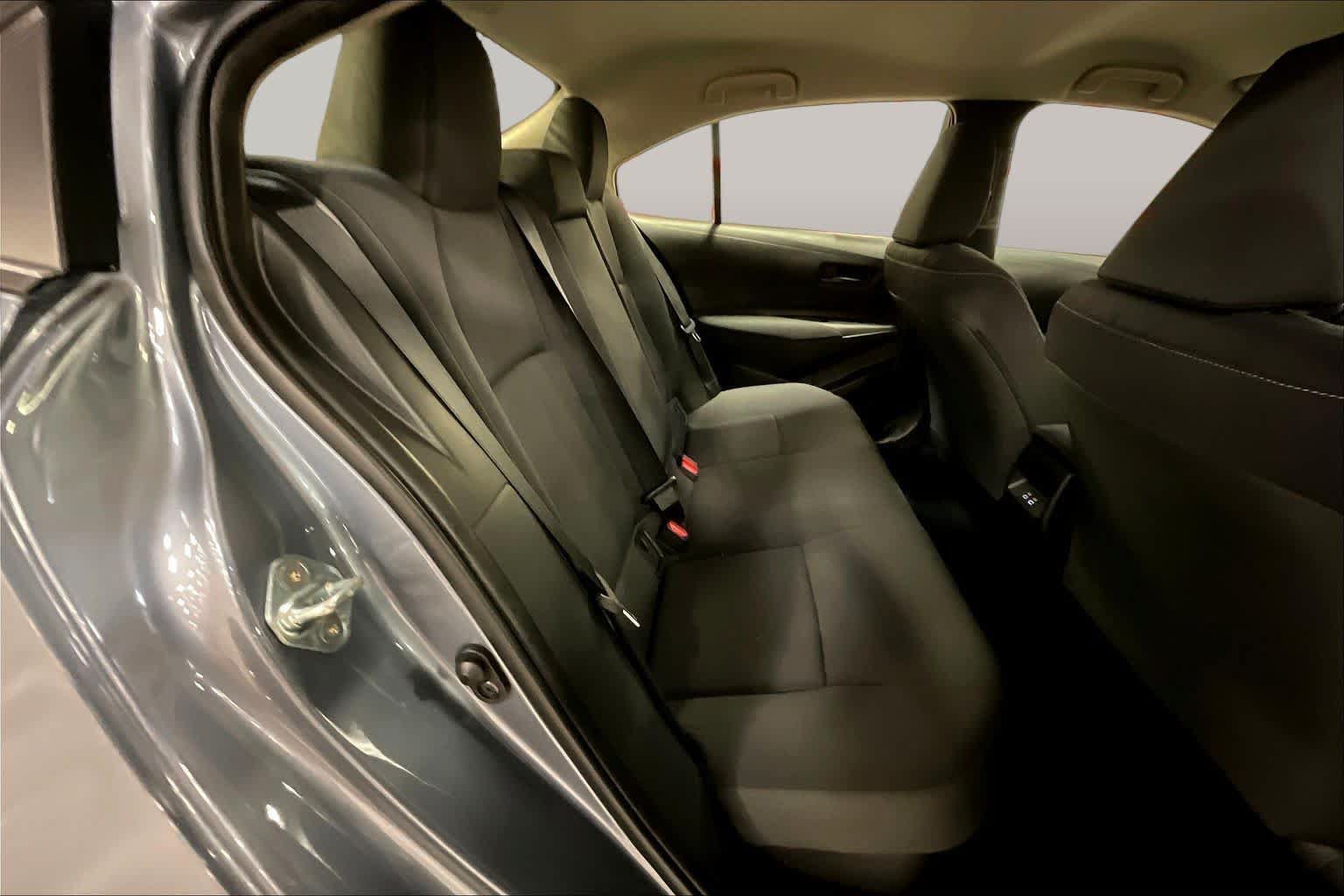 Used 2026 Toyota Corolla LE FWD image 20