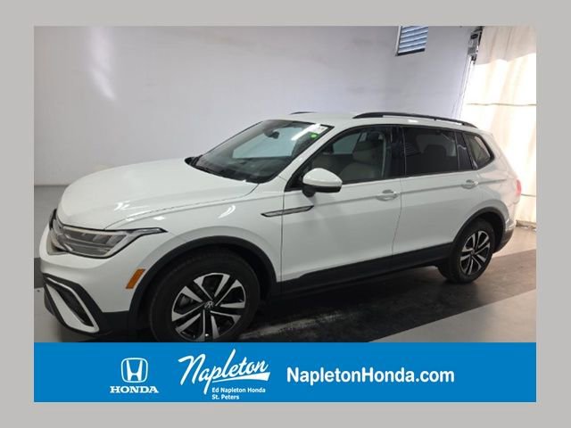Used 2024 Volkswagen Tiguan S image 1