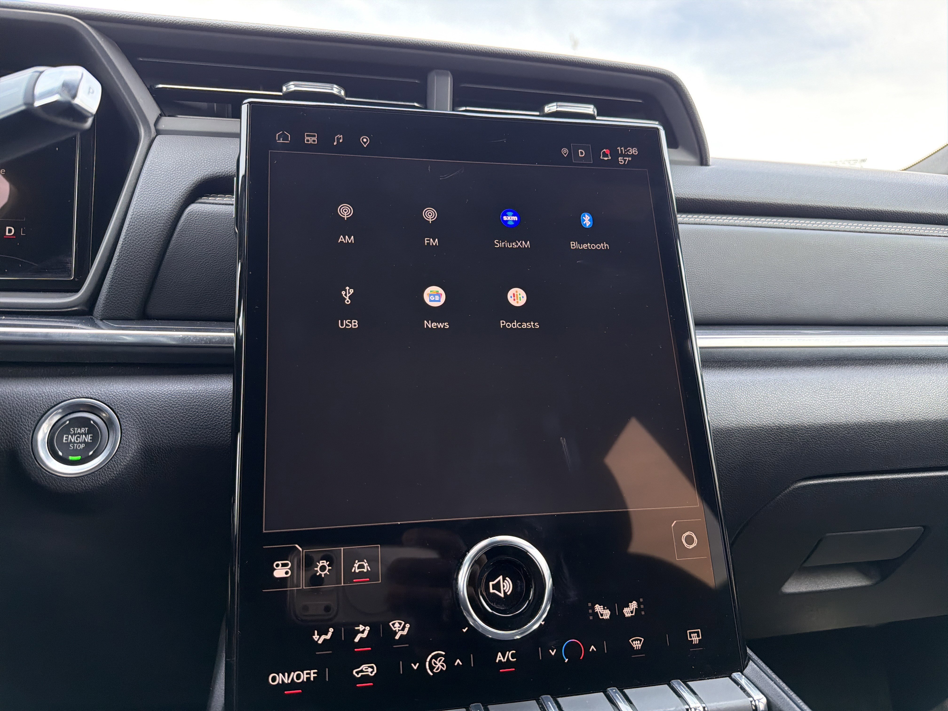 Used 2025 GMC Terrain Elevation AWD/4WD image 23