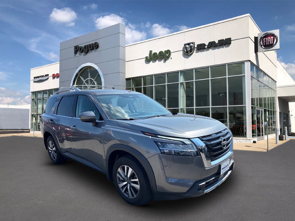 Used 2023 Nissan Pathfinder SL