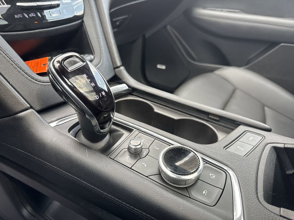 Used 2024 Cadillac XT6 Luxury w/ LPO, Floor Liner Package image 20