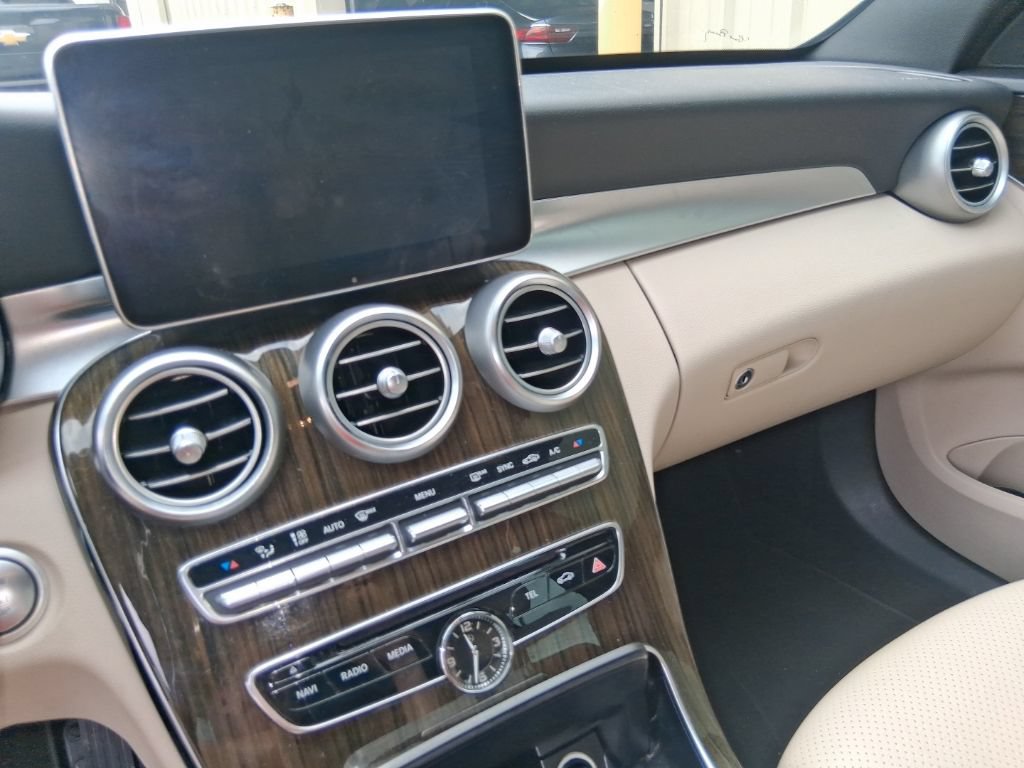 Used 2016 Mercedes-Benz C 300 Sedan image 10