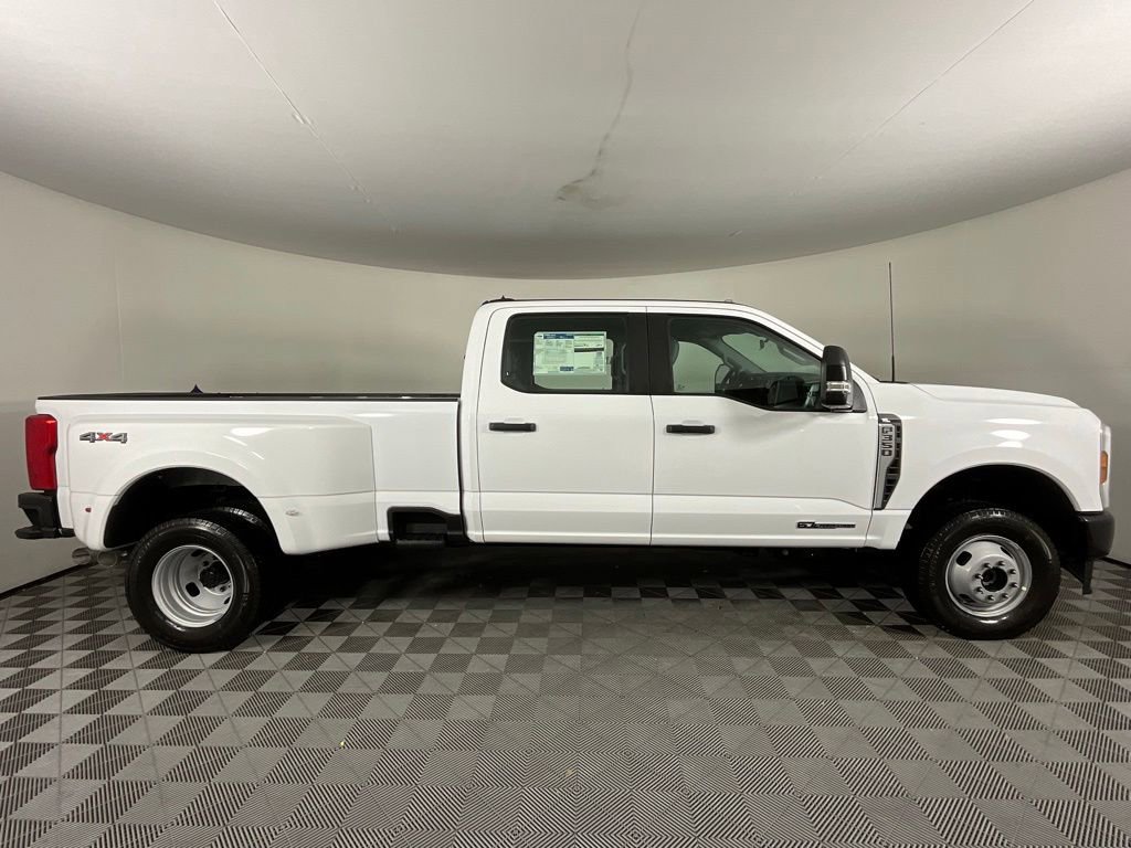 New 2026 Ford F350 XL AWD/4WD image 2