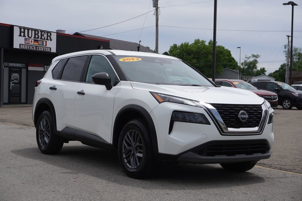 Used 2023 Nissan Rogue S AWD/4WD image 9