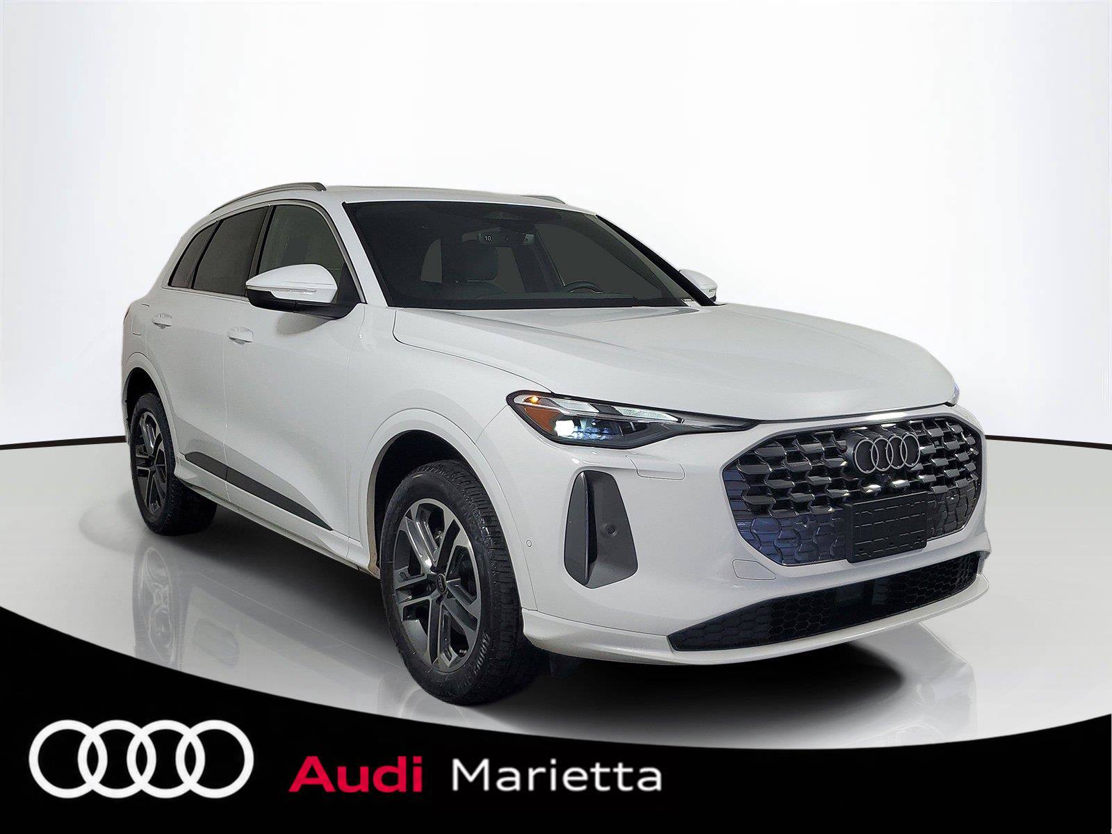 Used 2025 Audi Q5 Premium w/ Convenience Package
